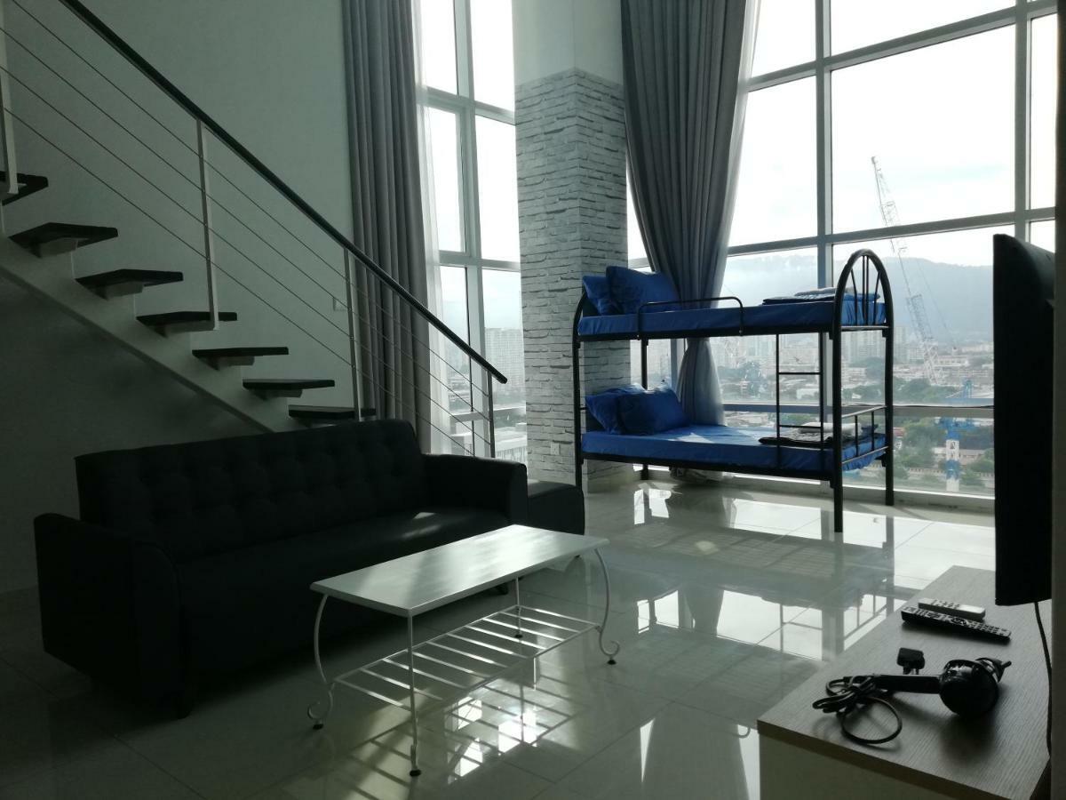 Holidayss Maritime Suites Penang 乔治敦 外观 照片